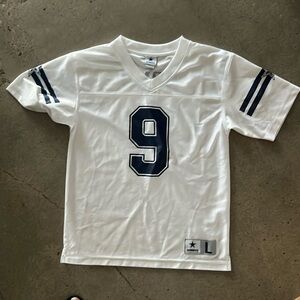 Dallas Cowboys Authentic Apparel size Large. White Romo #9 jersey.